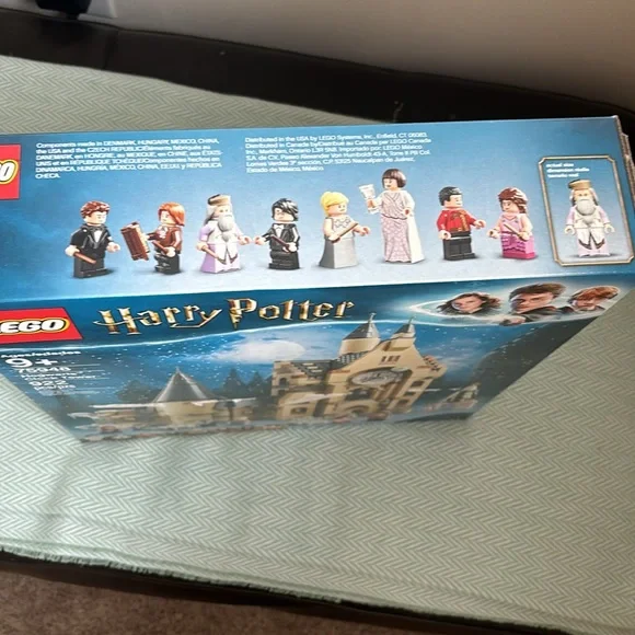 HARRY POTTER LEGO SET HOGWARTS CLOCK TOWER NEVER OPENED